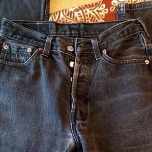 Levi 501 button up black vintage jeans